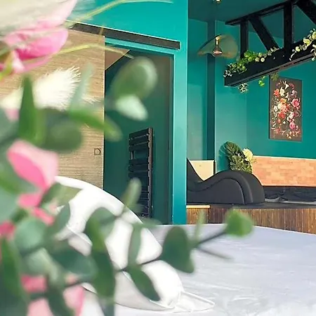 Nuits D'exil Liebeshotel Gérardmer